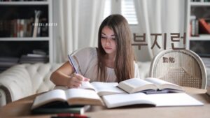 韓国語で「勤勉だ」とは？【부지런하다】意味を勉強しよう！
