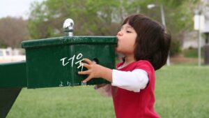 韓国語で「より一層」とは？【더욱】意味を勉強しよう！